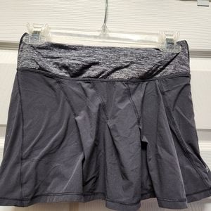 Lululemon skirt size 2